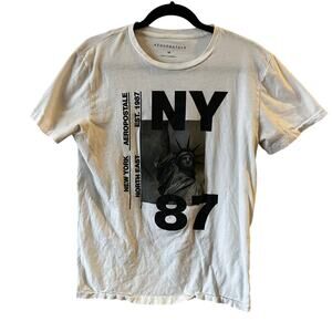 EUC Men's Aeropostale Graphic T Shirt sz M